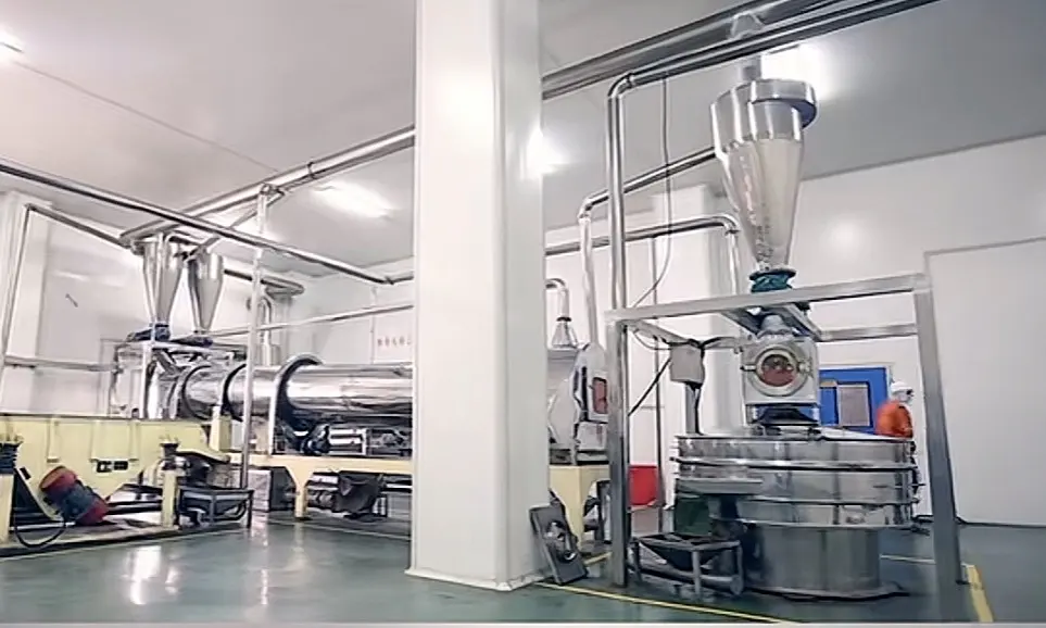 Milling equipment for processing dried peppers into powder